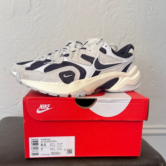 Nike Shoes - Nike Athletic Shoes in Black and White